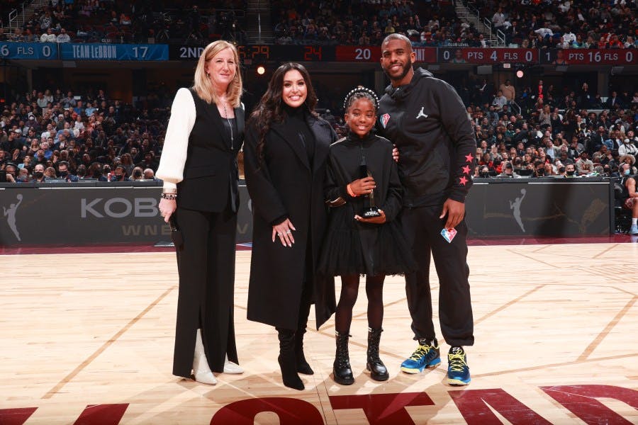 WNBA Commissioner Cathy Engelbert and Vanessa Bryant presents Chris Paul #3 of the Phoenix Suns and Daughter Cameron Paul with Kobe & Gigi Bryant WNBA Advocacy Award