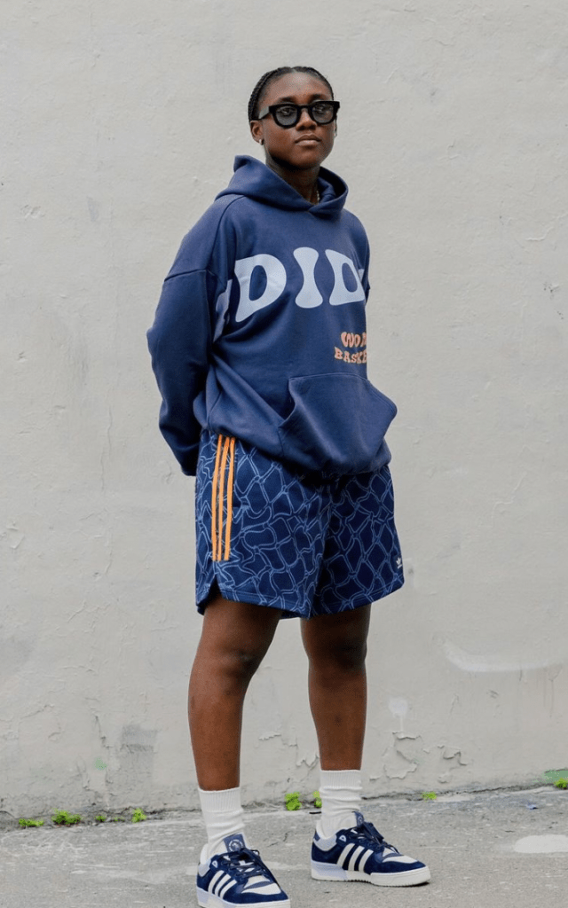 Chain link blue shorts